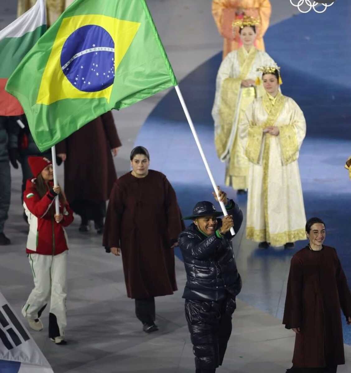 Brasil conquista primeira medalha de ouro nos Jogos de Inverno e brilha em Milão-Cortina