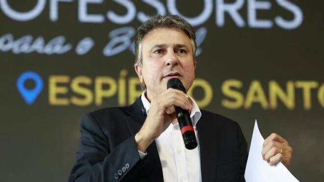 Camilo Santana propõe vice do MDB e alerta sobre polarização na chapa de Lula