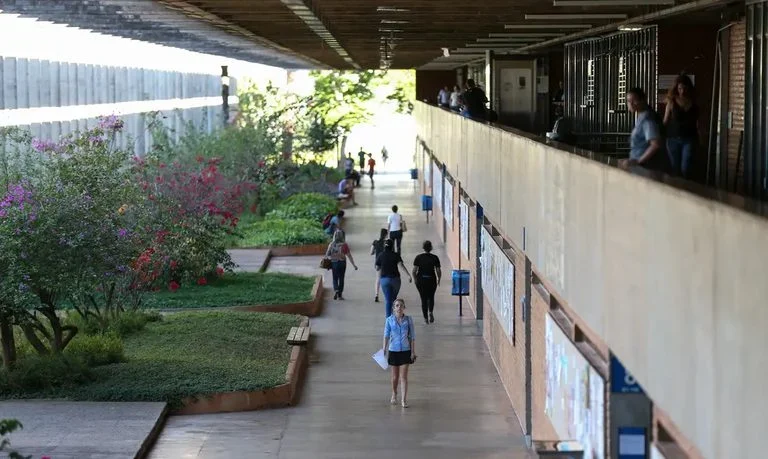 Capes revela aumento de 21% em programas de pós-graduação de excelência no Brasil