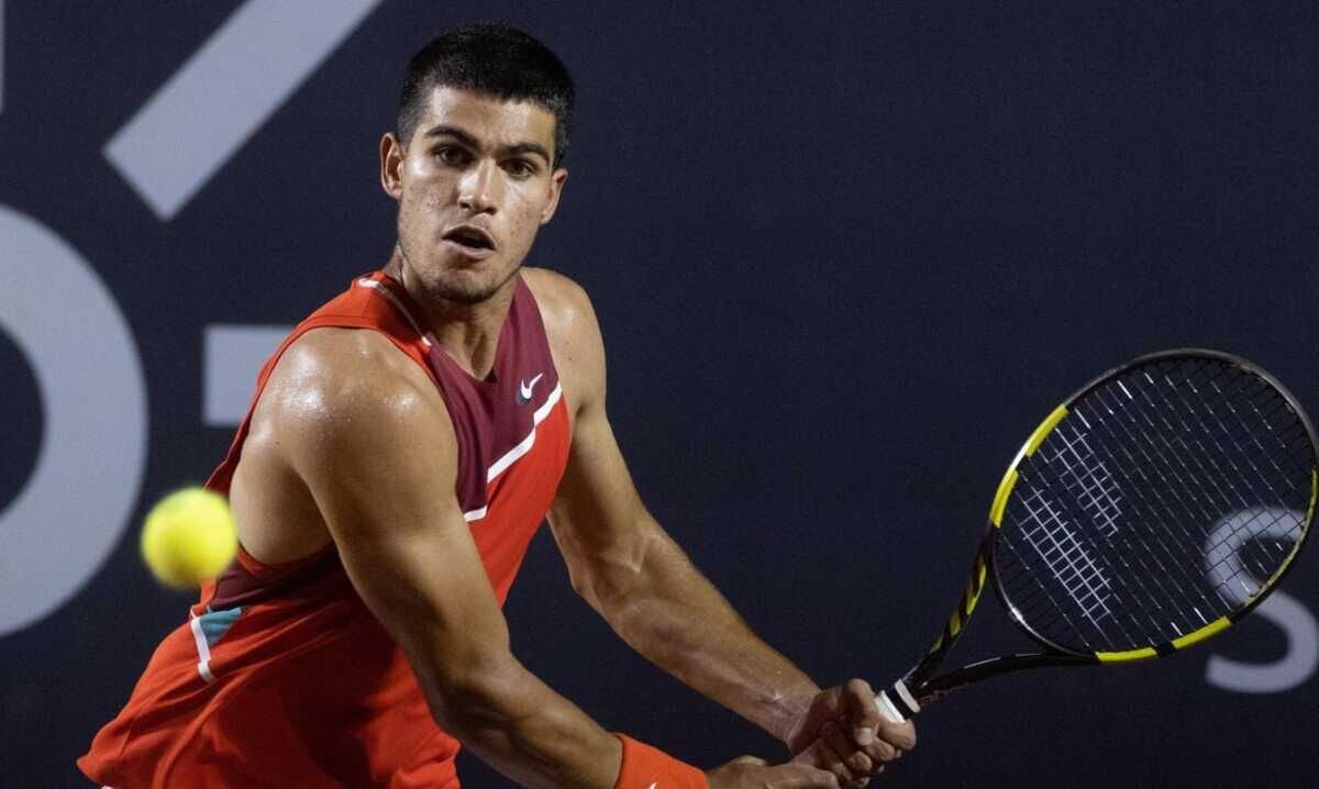 Carlos Alcaraz vence Rinderknech e mantém invencibilidade no ATP de Doha!