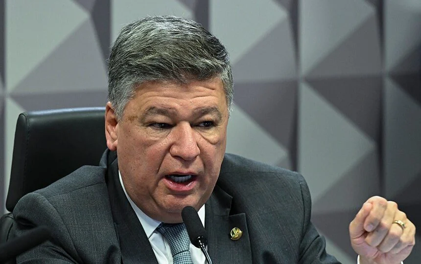 Carlos Viana antecipa depoimento de Daniel Vorcaro e gera expectativa no INSS