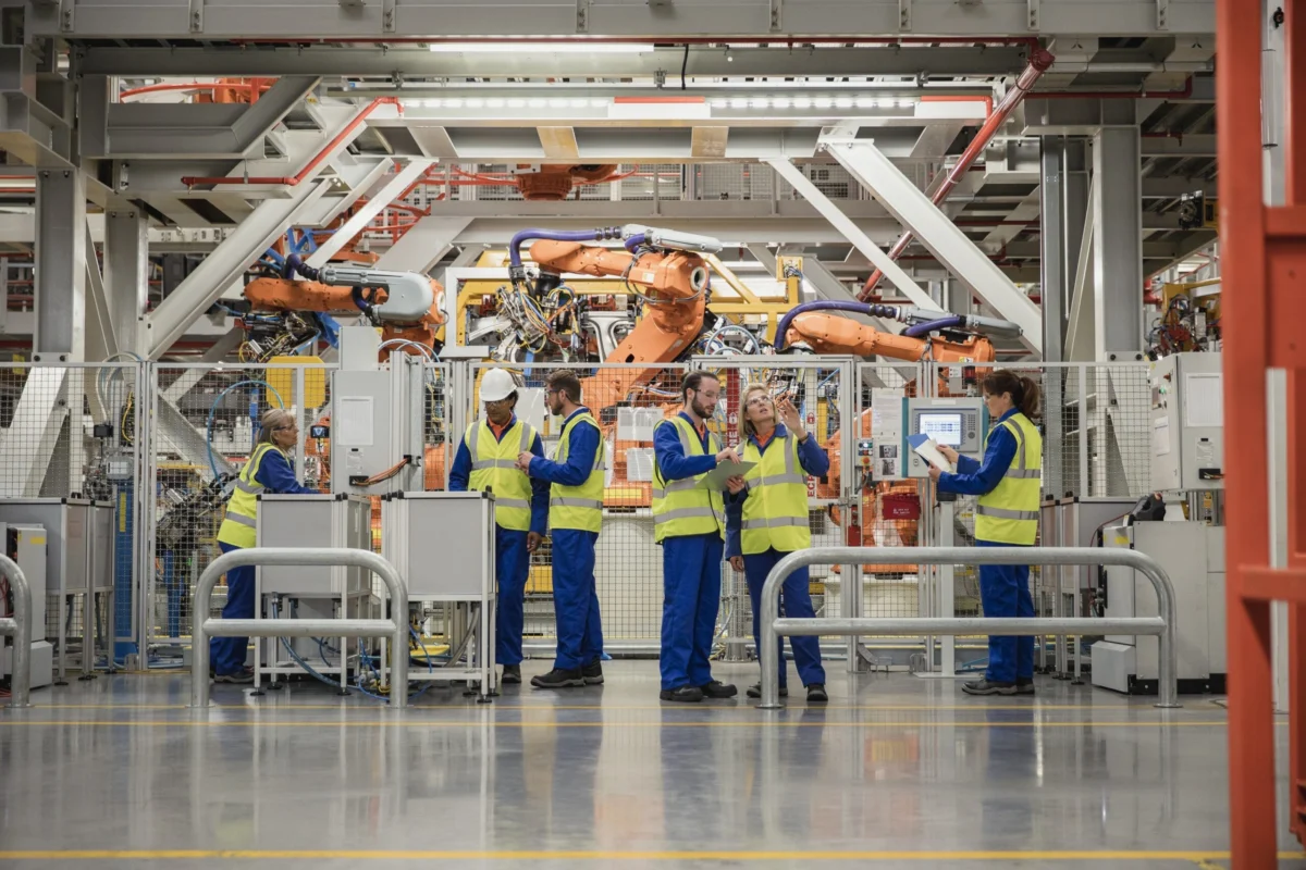 CCJ da Câmara discute PECs que podem acabar com a escala 6×1 e gerar polêmica