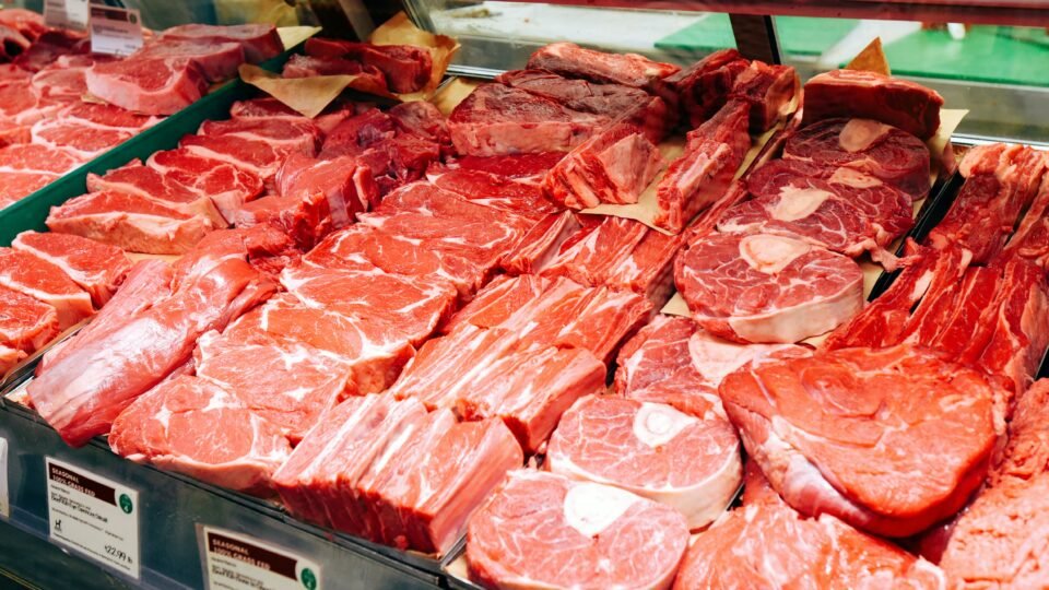 China e México impõem tarifas e mudam exportações de carne brasileira