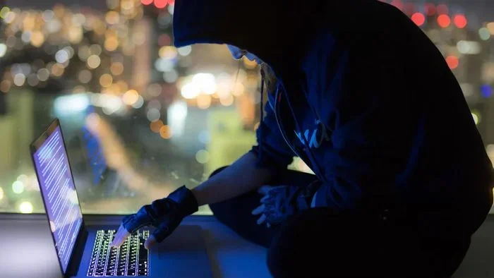 CISA alerta sobre ataque hacker ao SolarWinds com ferramentas legítimas em 2023