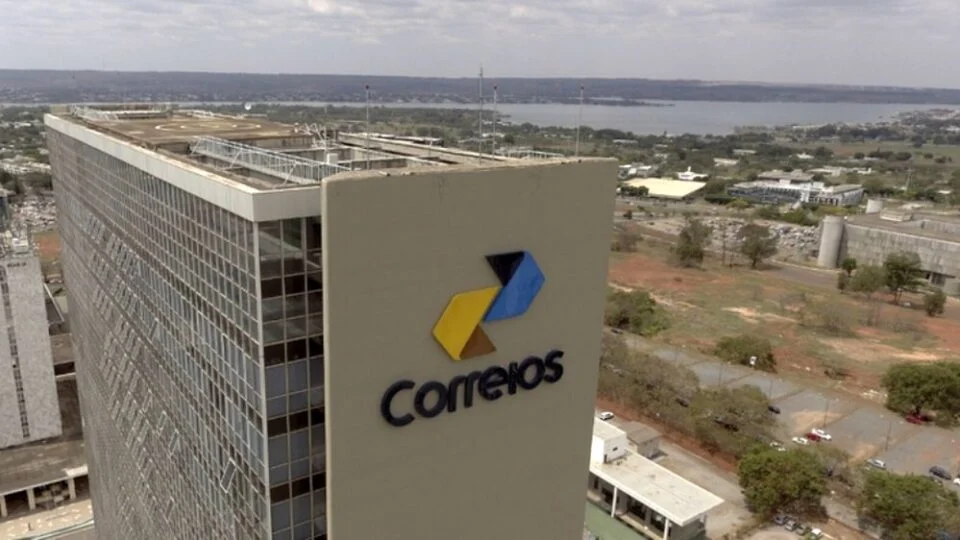 Correios anunciam leilão de imóveis para arrecadar até R$ 1,5 bilhão em 2026
