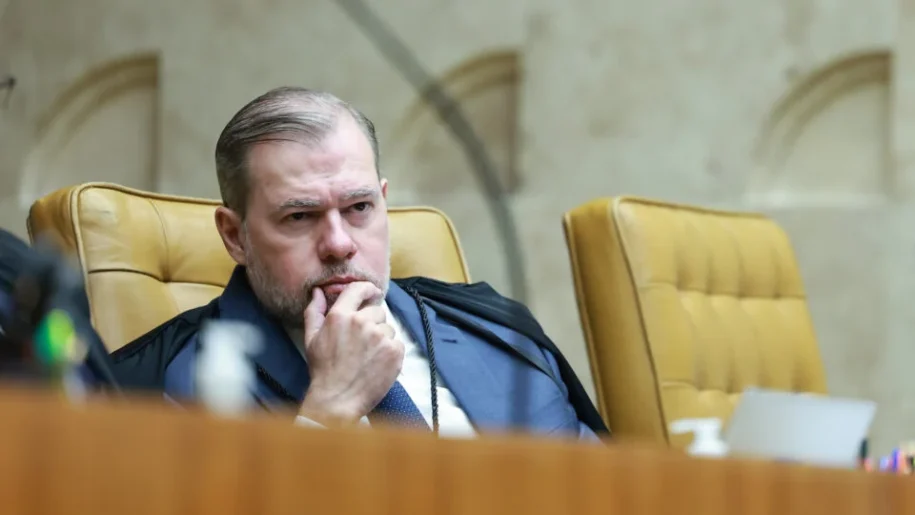 Daniel Vorcaro depõe à CPMI do INSS e gera tensão sobre relação com Toffoli