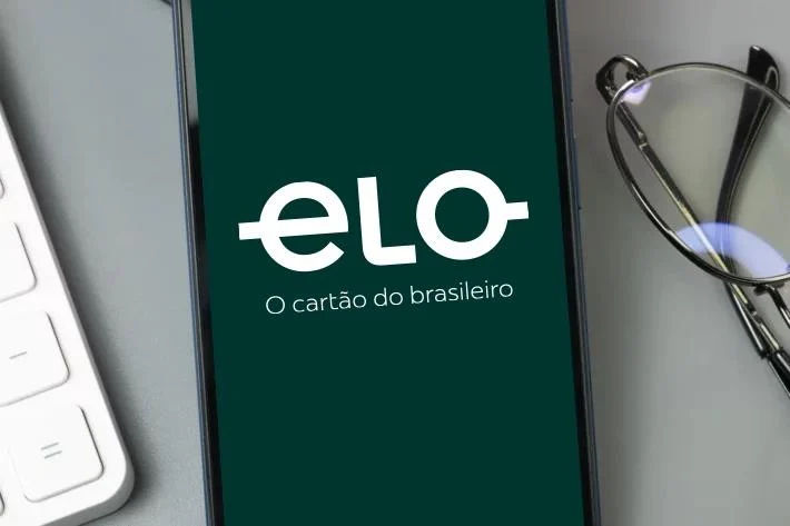 Elo lança desconto automático de até 30% em supermercados e gera economia mensal