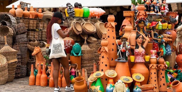 Embratur revela: Brasil arrecada US$ 731 milhões com turismo em janeiro!