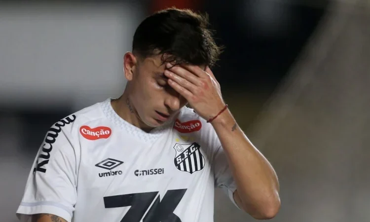 FIFA proíbe Santos de contratar e clube enfrenta dívida de € 2,6 milhões