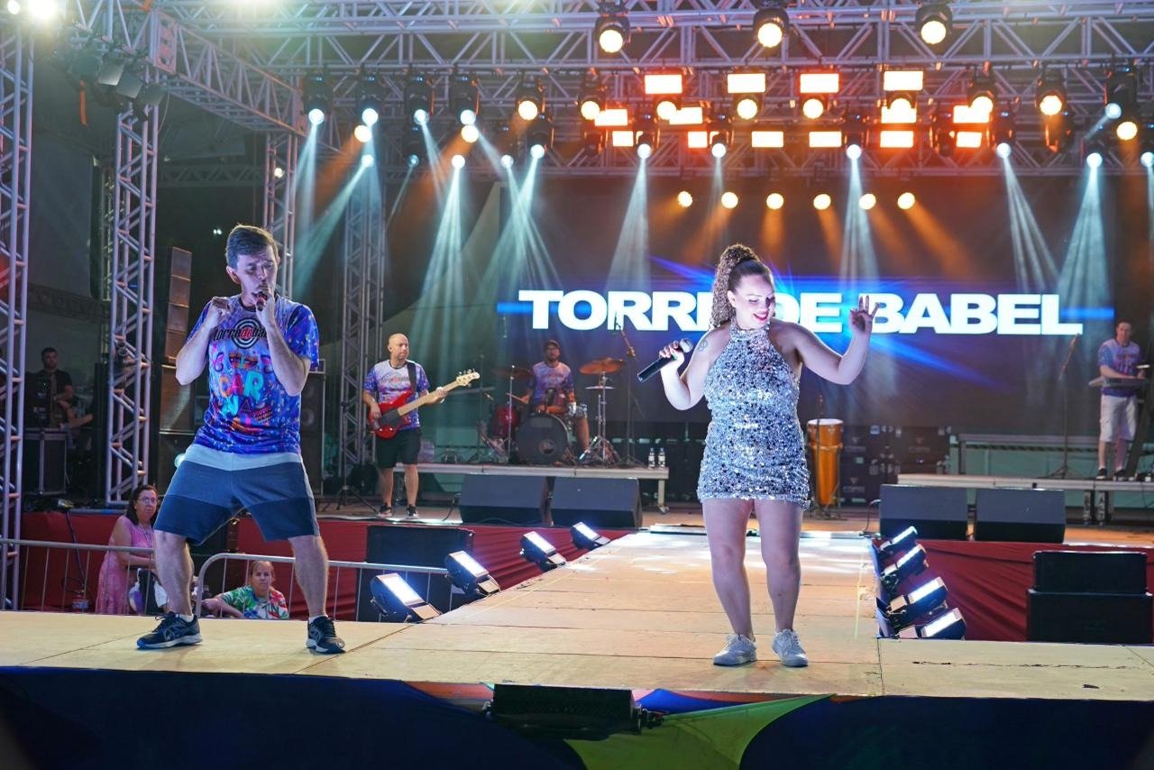 Folia BP 2026 agita Balneário Piçarras com show da Turma do Pagode e mais