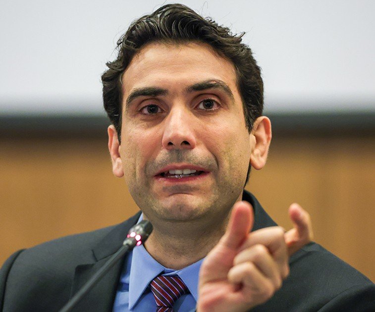 Gabriel Galípolo destaca regulação após liquidação do Banco Master e pressão do TCU