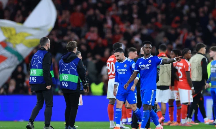 Gianluca Prestianni e Benfica rebatem acusação de racismo de Vinícius Júnior