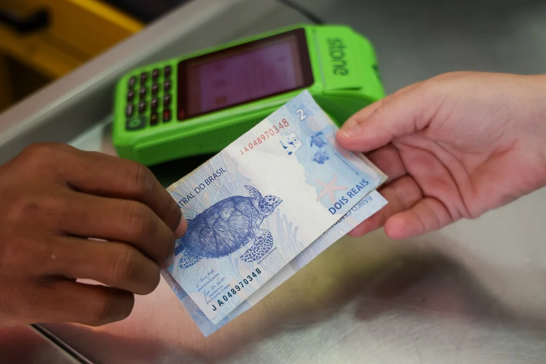 Governador Jorginho Mello anuncia medidas para driblar taxa Selic de 15%