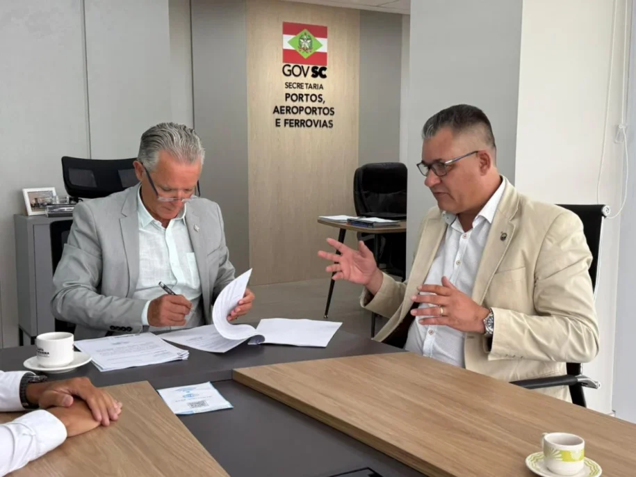 Governador Jorginho Mello libera R$ 6,3 milhões e subdelegação do Aeroporto de Itapiranga