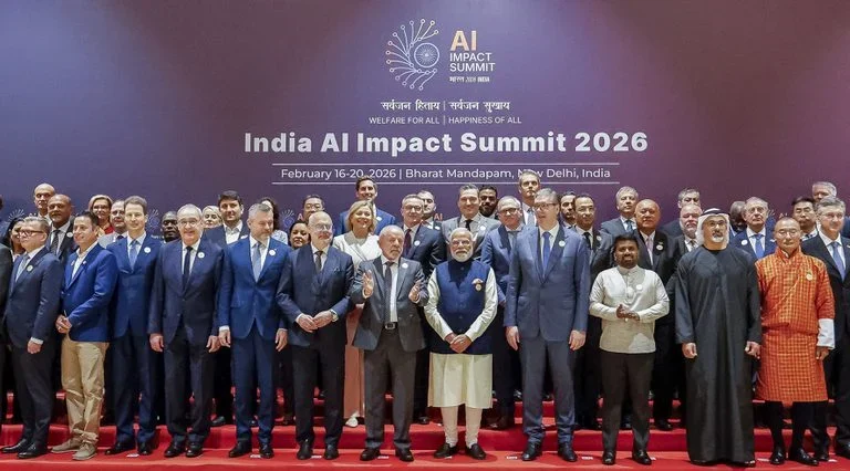 Governo do Brasil defende inclusão digital e inaugura escritório em Nova Délhi