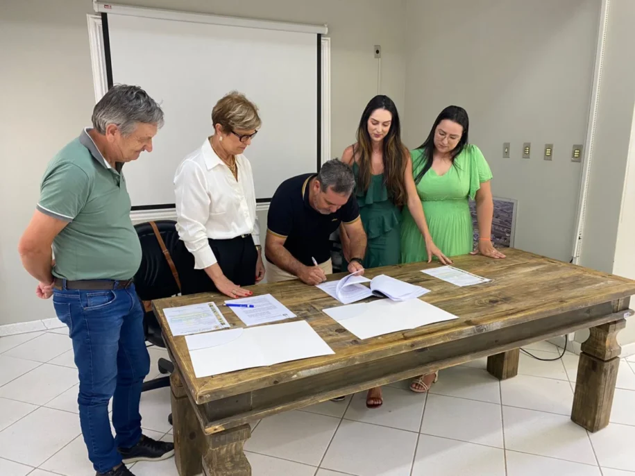 Governo do Estado de Santa Catarina libera R$ 6,4 milhões em convênios sociais