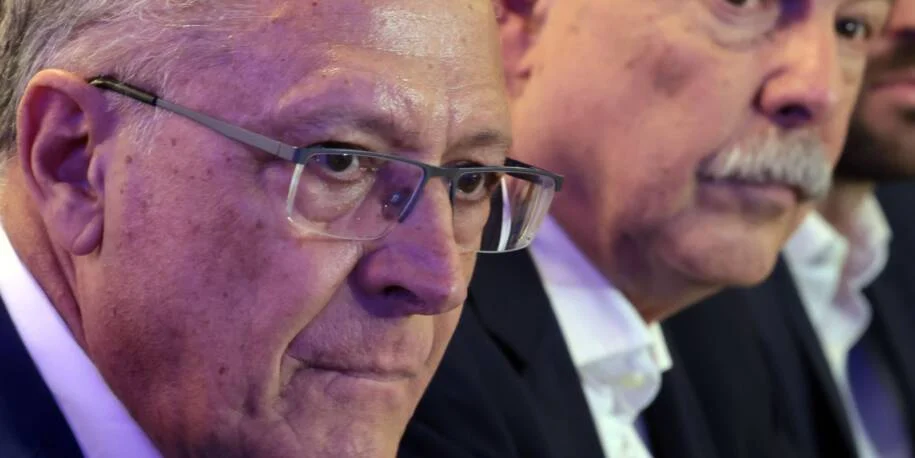 Governo Federal anuncia plano para socorrer aço e alumínio afetados por tarifas