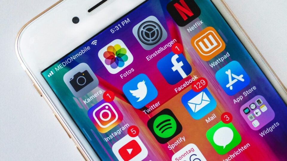 Governo Lula aumenta imposto de importação de celulares e gera polêmica