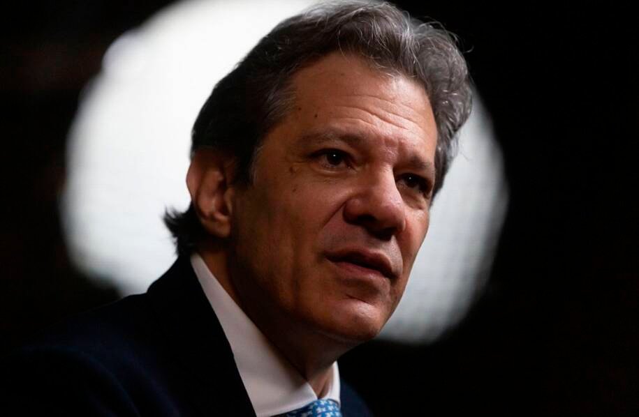 Haddad se prepara para conversa decisiva com Lula sobre seu futuro político