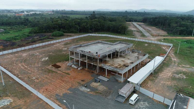Hospital Municipal de Araquari enfrenta caos total; presidente da Câmara cobra solução