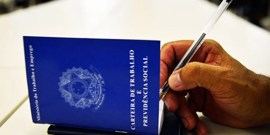 IBGE revela que dezenove estados e DF têm menor desemprego histórico em 2025