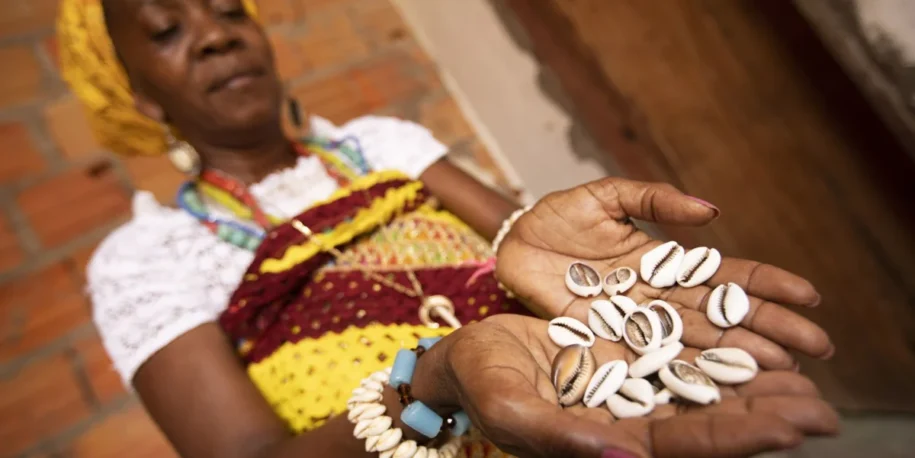 Inca lança cartilha que une saberes afro e prevenção do câncer em mulheres negras