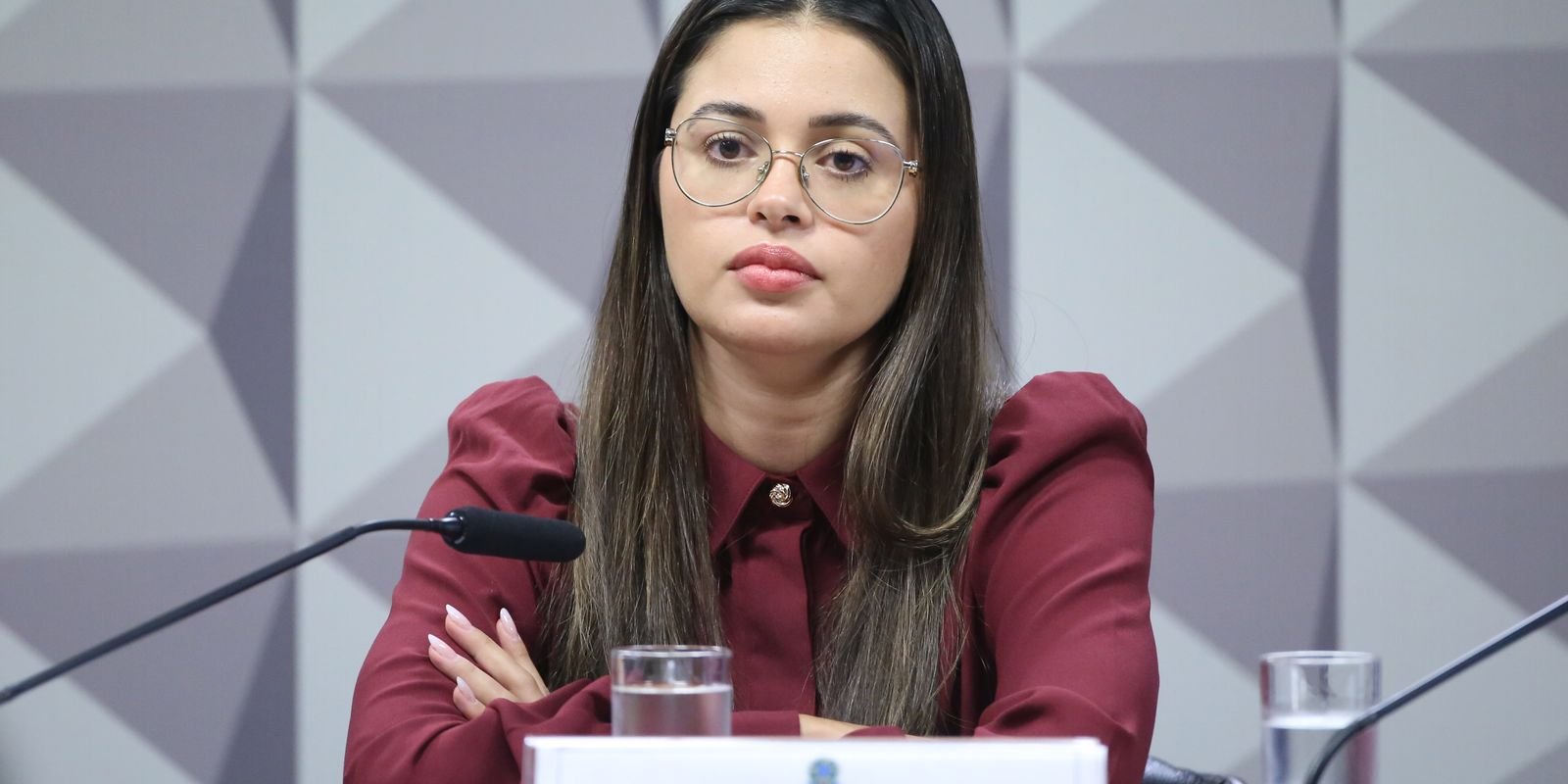 Ingrid Santos passa mal e CPMI do INSS suspende depoimento após revelações impactantes