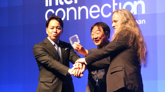 Intel revela protótipo da memória ZAM no Japão e promete revolução energética