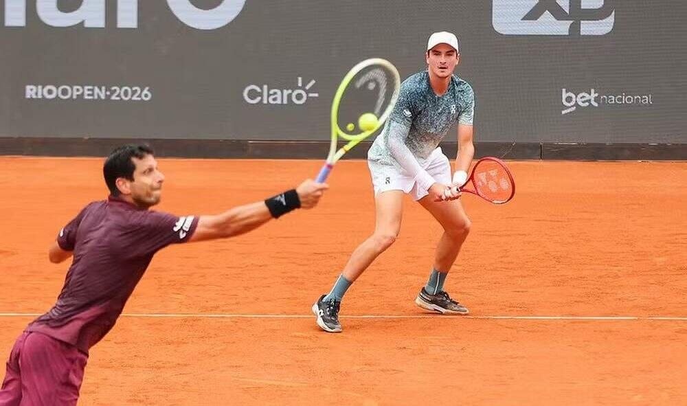 João Fonseca e Marcelo Melo vencem final emocionante do Rio Open e fazem história