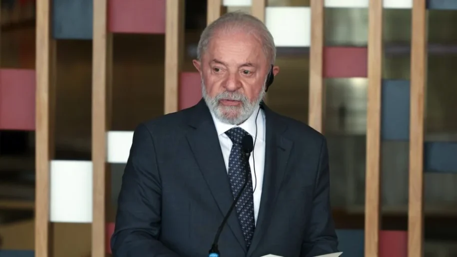 João Paulo Cunha alerta: PT subestima Flávio Bolsonaro e pode se complicar