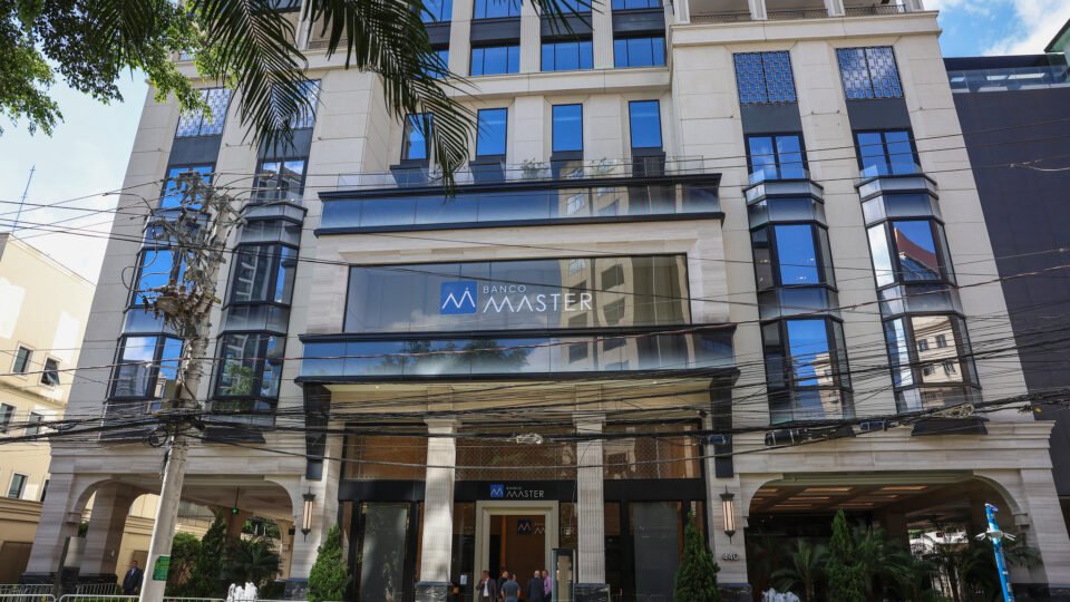 Jorge Viana afirma que investigação do Banco Master fortalece imagem do Brasil