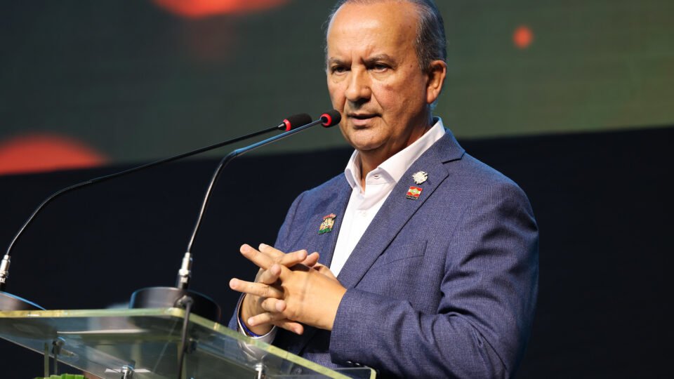 Jorginho Mello afirma que Caroline de Toni 'fica' no PL em meio a tensões