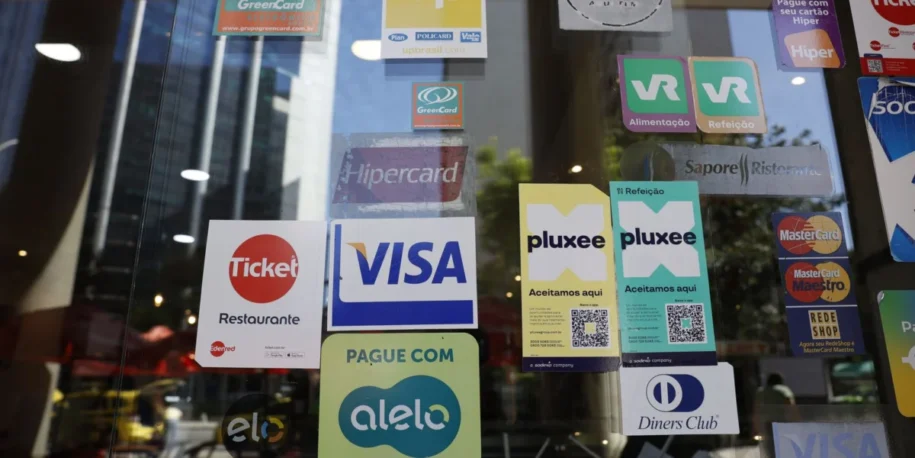 Justiça Federal em SP reafirma decreto de Lula sobre vale-alimentação e empresas reagem