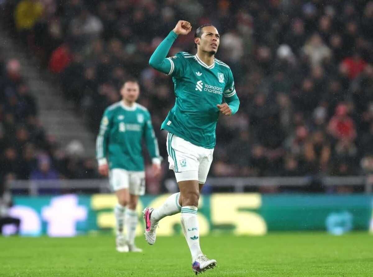 Liverpool derruba Sunderland em casa e se aproxima do G-4 da Premier League