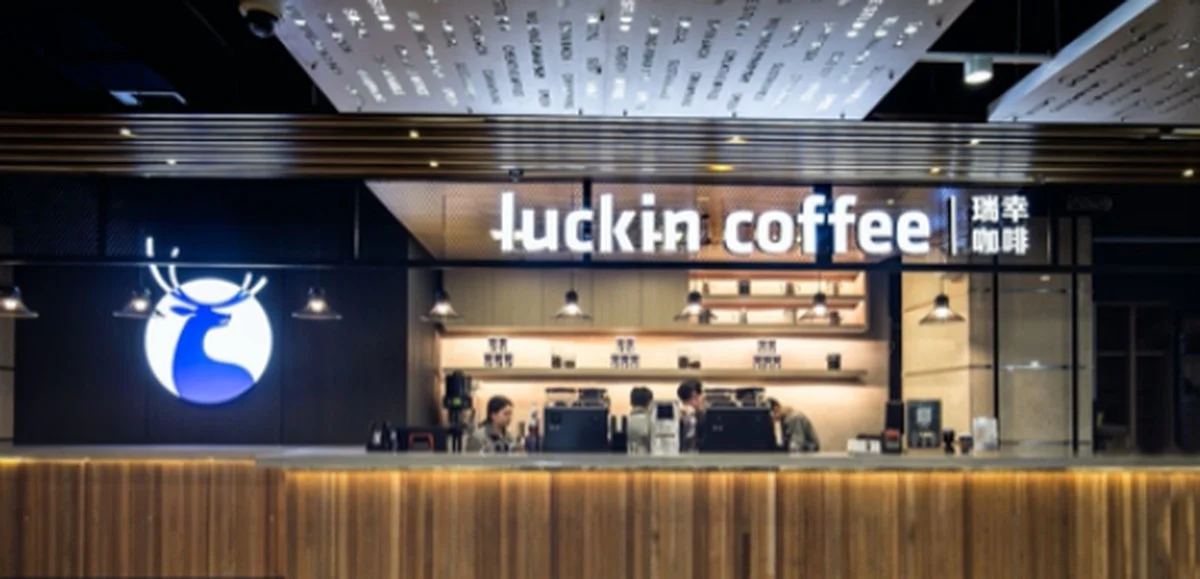 Luckin surpreende ao atingir 30 mil lojas em 8 anos, superando Starbucks