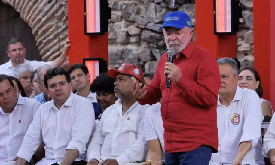 Lula acusa Congresso de ‘sequestrar’ Orçamento e critica PT por emendas