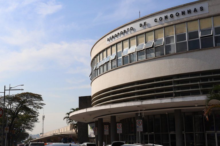 Lula anuncia R$ 4,64 bilhões do BNDES para modernizar 11 aeroportos até 2028