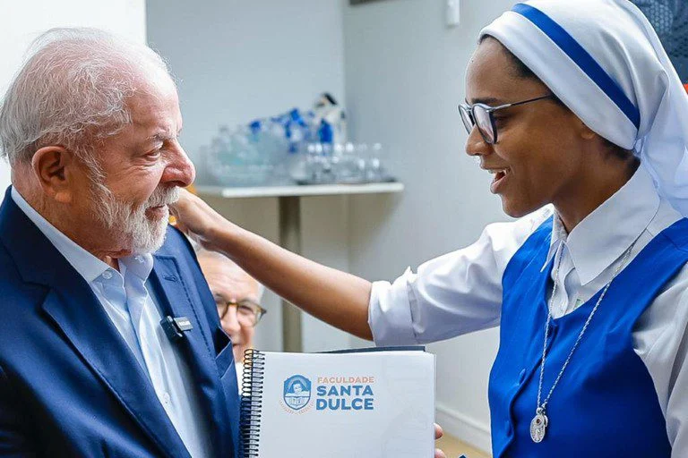 Lula assina MP e destina R$ 4 bilhões do FGTS para entidades filantrópicas na Bahia