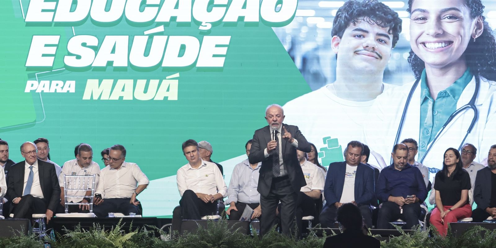 Lula defende educação como arma contra violência em evento em Mauá