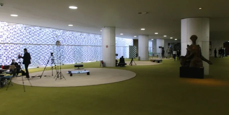 Manuela Borges sofre agressão de servidores na Câmara e pede responsabilização