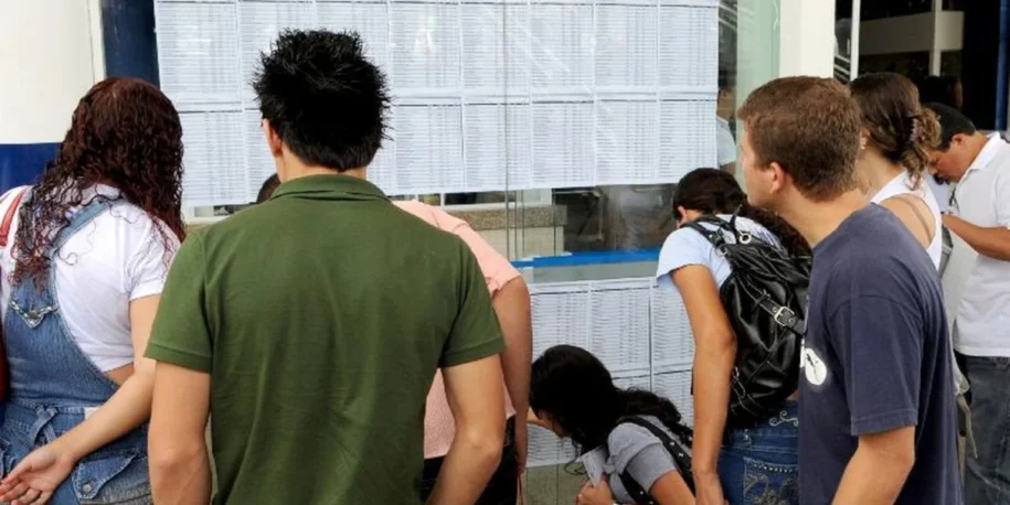 MEC anuncia apoio de R$ 108 milhões a 514 cursinhos populares em 2026