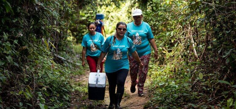 Ministério da Saúde envia equipes para conter surto de coqueluche no Yanomami