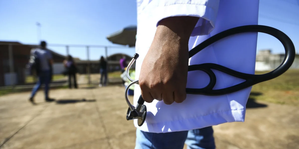 Ministério da Saúde lança edital do Mais Médicos com 1.206 vagas e bolsa de até R$ 20 mil