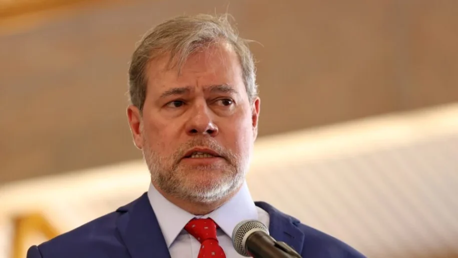 Ministro Dias Toffoli revela empresa de R$ 150 com CNPJ de prateleira em polêmica