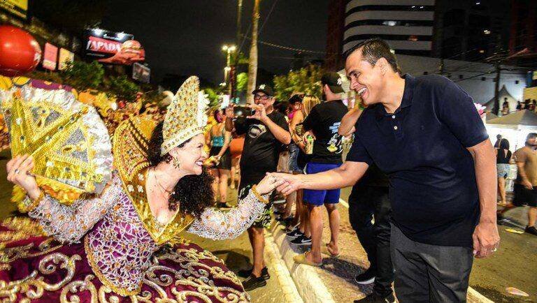 Ministro Gustavo Feliciano anuncia expectativa recorde de R$ 18,6 bilhões no Carnaval 2026