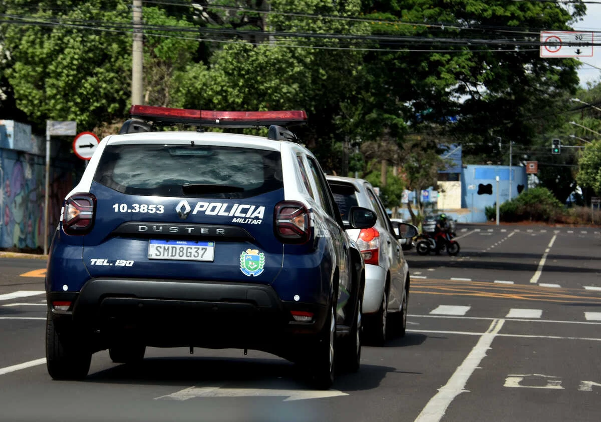 Mulher simula agendamento no INSS e pede socorro em Campo Grande; agressor estava em casa