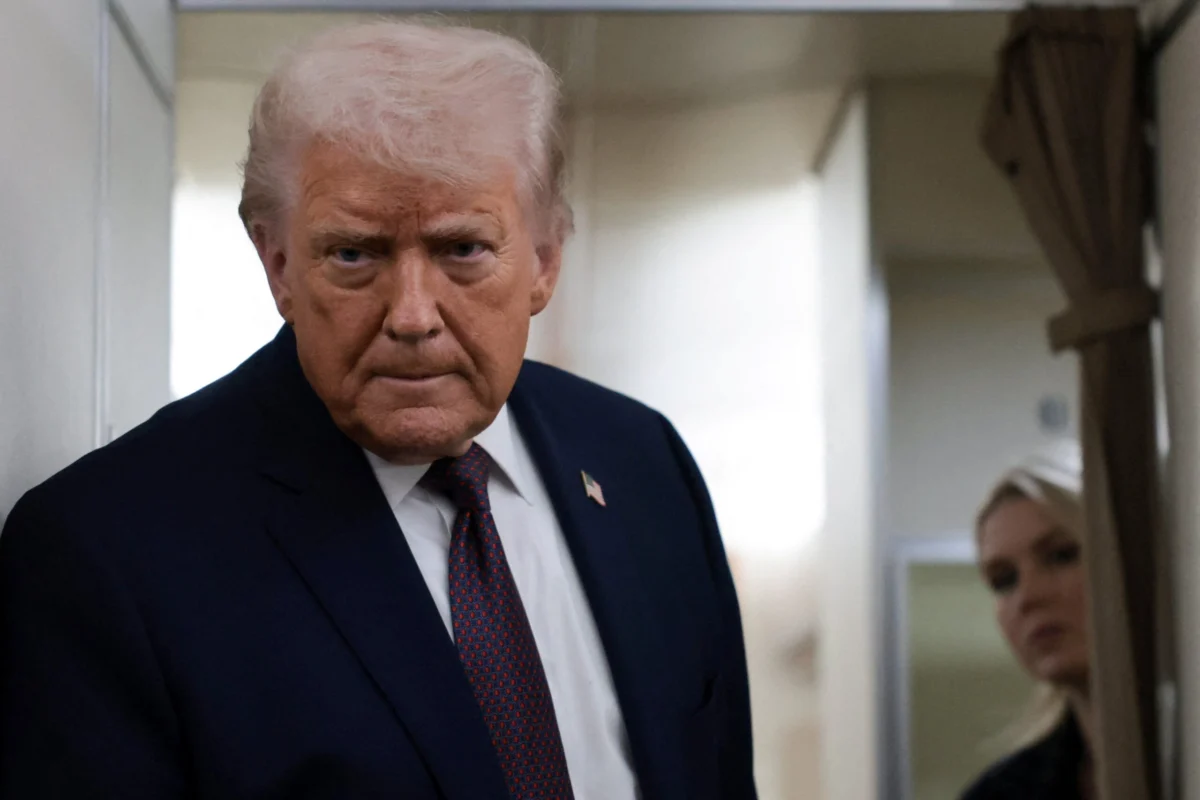 Pesquisa revela que base de Trump se opõe a deportações e defende Constituição