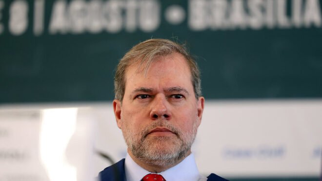 PF pede suspeição de Dias Toffoli após conteúdo no celular de Vorcaro; tensão cresce
