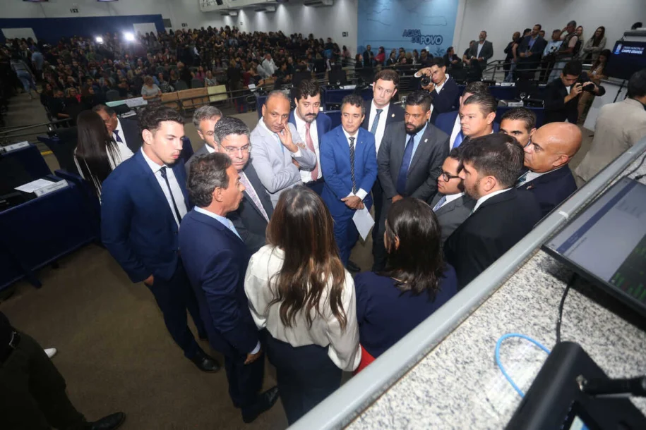 Prefeita Adriane Lopes veta aumento da taxa de lixo e gera tensão em Campo Grande