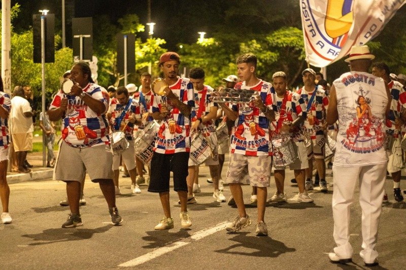 Prefeito Robison Coelho resgata desfile do Carnaval Papa-Siri em Itajaí